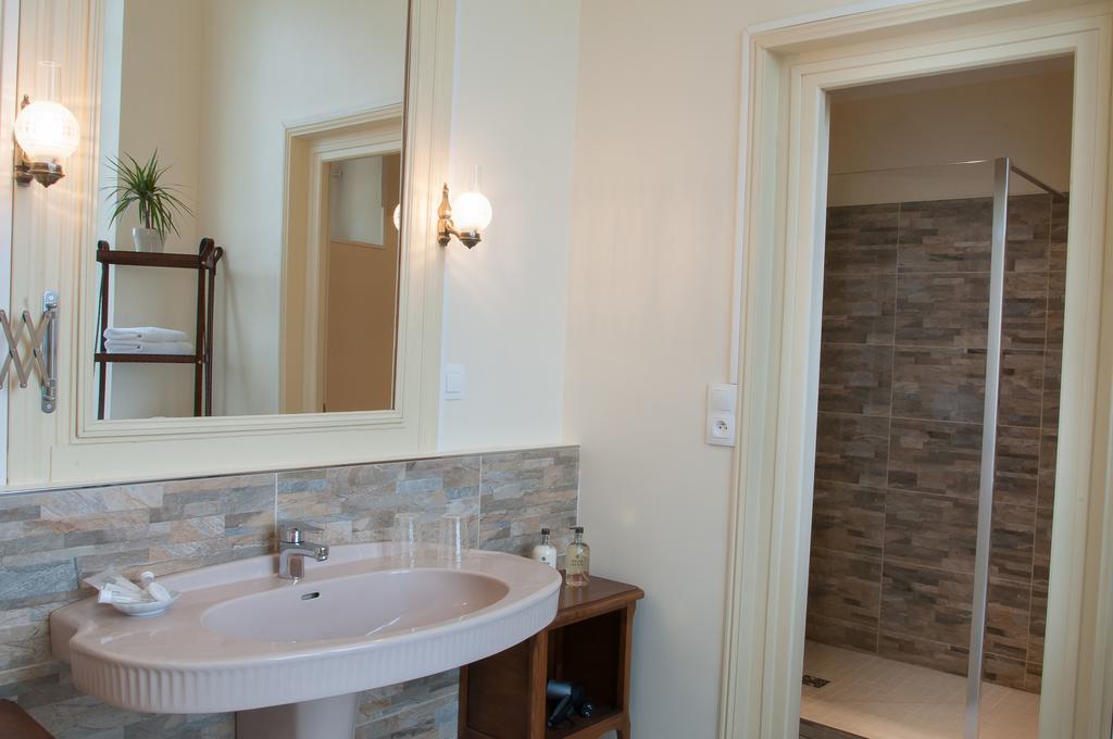 Victoria Arromanches B&B Tracy-sur-Mer Room photo